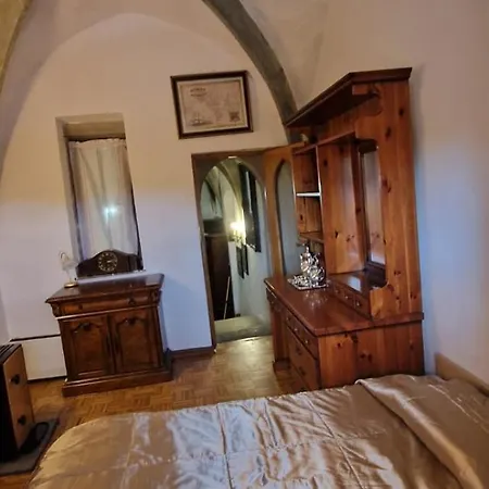 Burg Hermannstein - Monks B&B