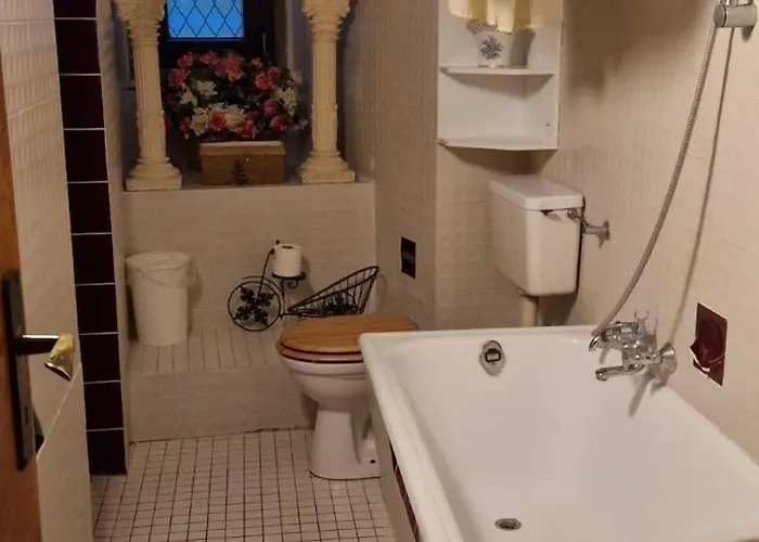 Burg Hermannstein - Monks