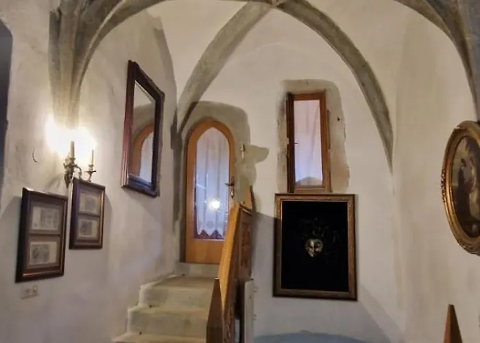 Nocleg ze śniadaniem Burg Hermannstein - Monks Wetzlar